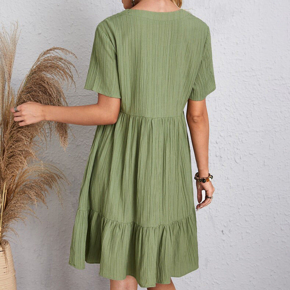 Robe légère à encolure V, manches courtes et volants