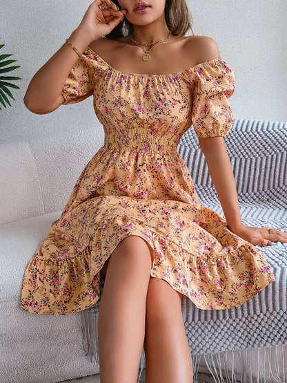 Robe d'été à col carré et volants – Imprimé floral